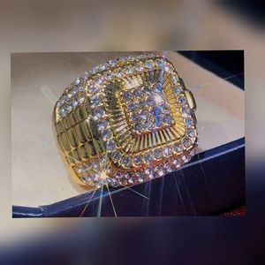 Yellow kings square ring for men